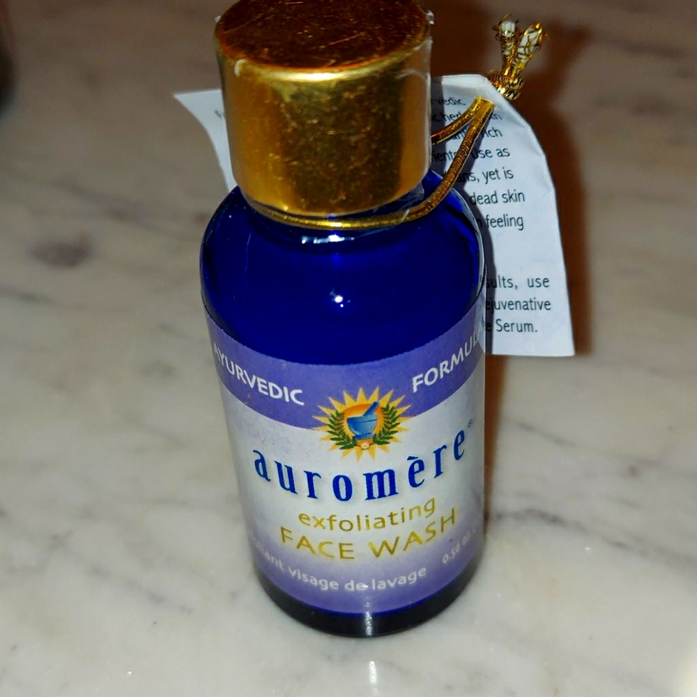 Auromere ayurvedic exfoliating face wash